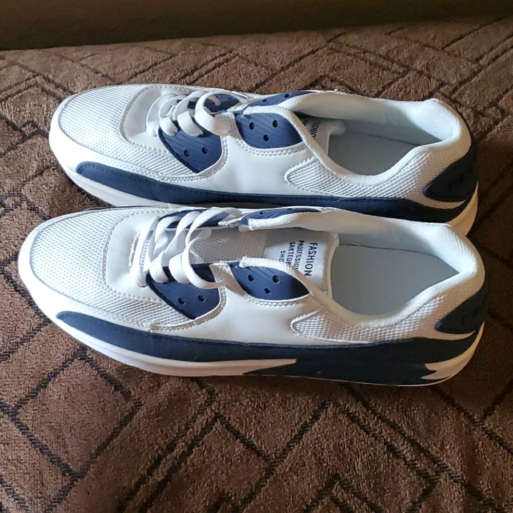 Ladies size 10 shoe